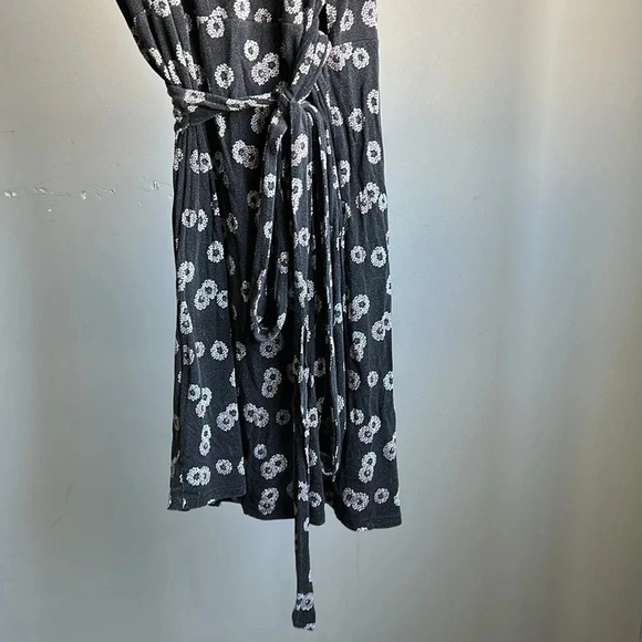 LOFT Wrap Dress with Flowers | LOFT Dress | Wrap Dress | Floral | Flower Print - Picture 7 of 9